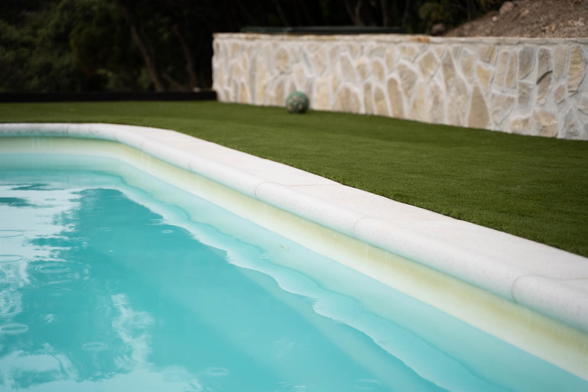 Instalación de piscinas prefabricadas en Pontevedra